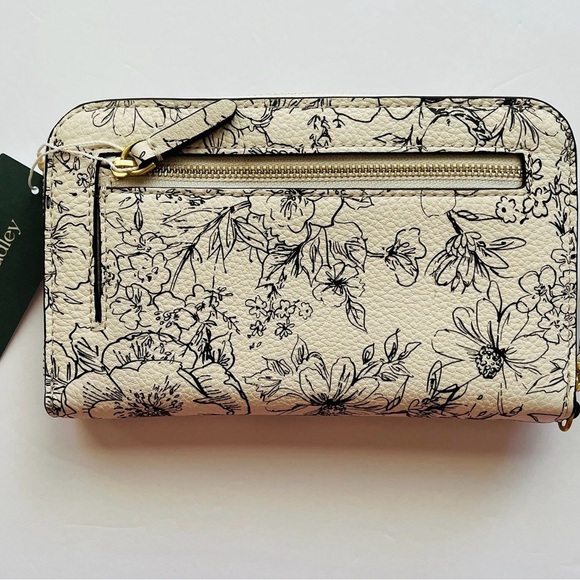 Vera Bradley Bloom Cottage Cream Large Tab Wallet - Picture 3 of 9